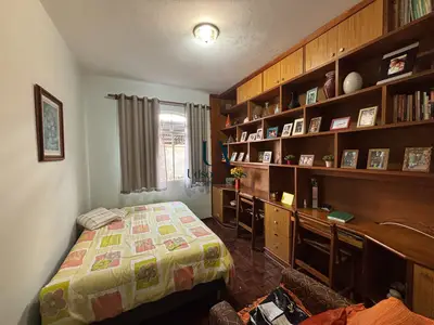 Quarto do apartamento de 3 quartos à venda no Ramos, em Viçosa MG.