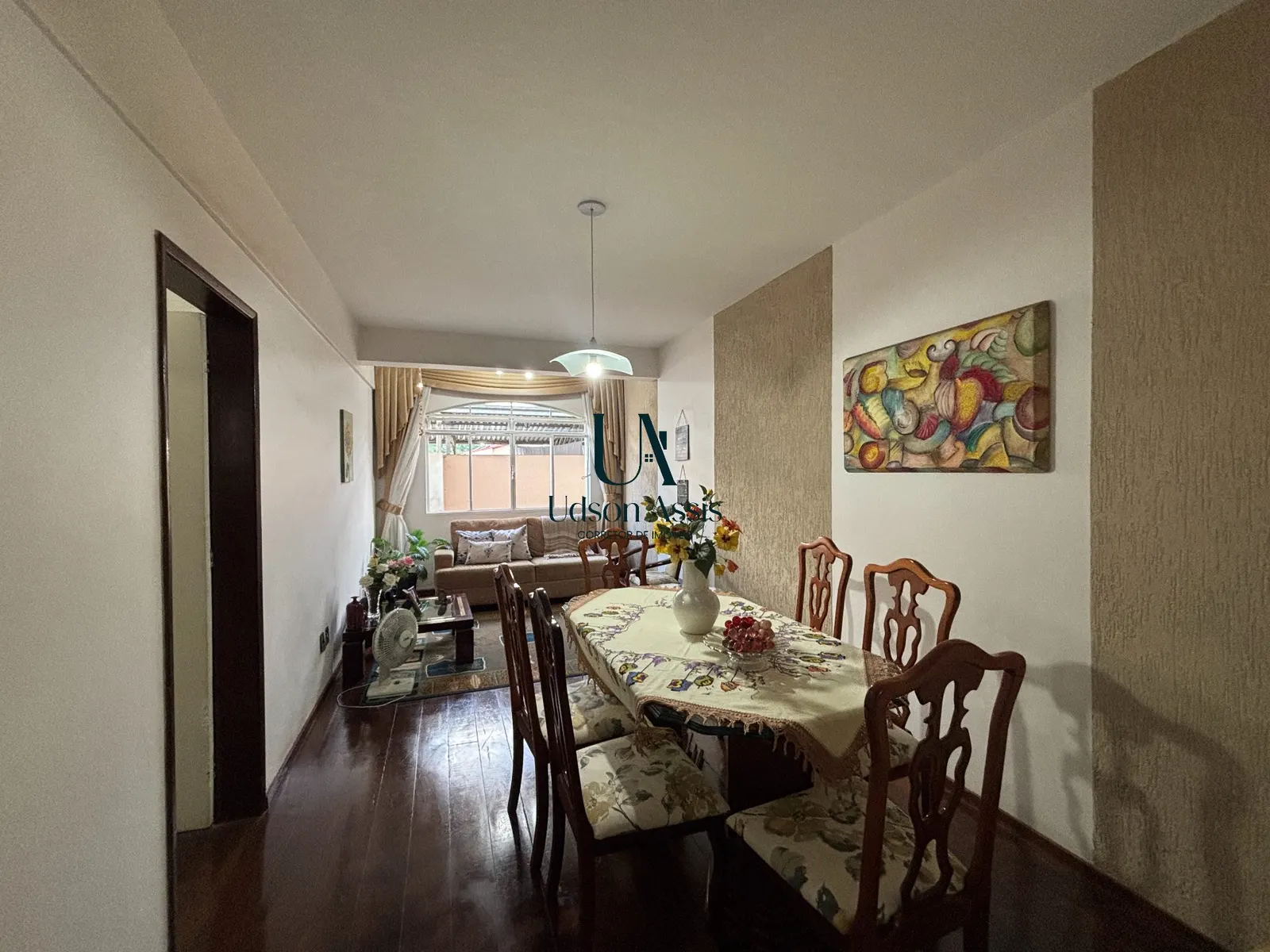 Sala do apartamento de 3 quartos à venda no Ramos, em Viçosa MG.