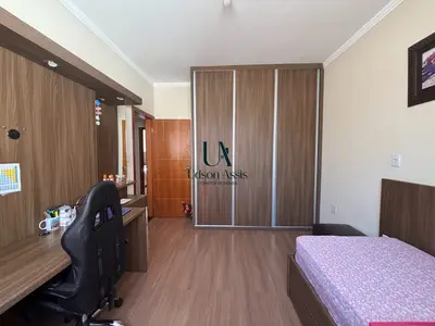 Quarto do apartamento de 3 quartos à venda no Silvestre, em Viçosa MG.