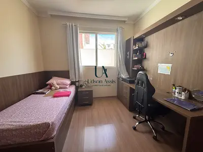Quarto do apartamento de 3 quartos à venda no Silvestre, em Viçosa MG.