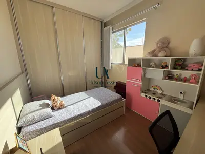 Quarto do apartamento de 3 quartos à venda no Silvestre, em Viçosa MG.