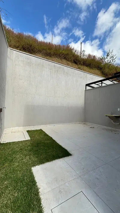 Área externa da casa de 3 quartos à venda no Inácio Martins, em Viçosa MG.