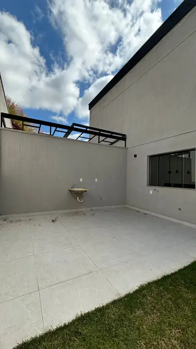 Área externa da casa de 3 quartos à venda no Inácio Martins, em Viçosa MG.