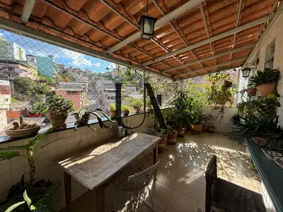 Área externa do penthouse de 3 quartos à venda no Fátima, em Viçosa/MG.